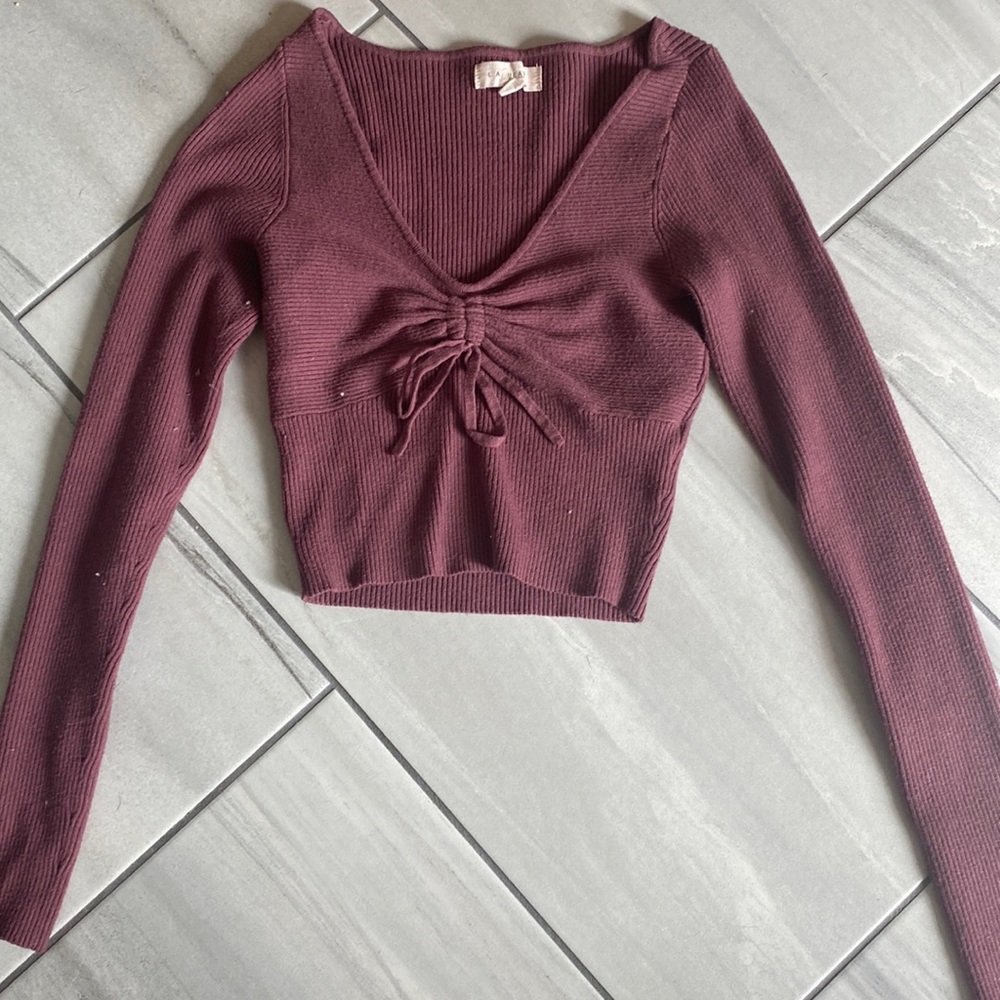 Cropped long sleeve tee